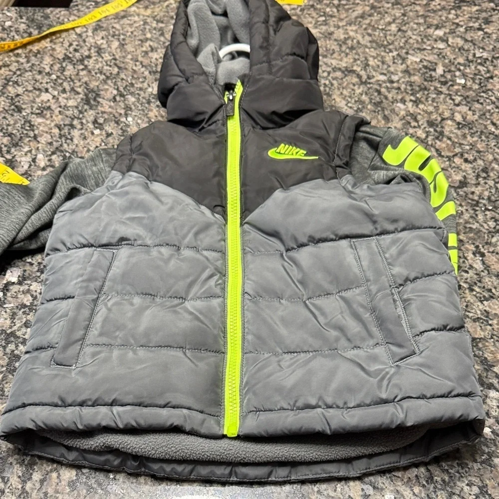 Nike Black and Gray Jacket with Neon Yellow Details XS 4T